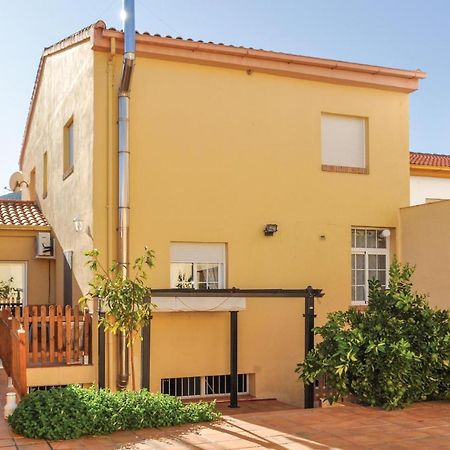 Cozy Home In Olivares With Outdoor Swimming Pool מראה חיצוני תמונה