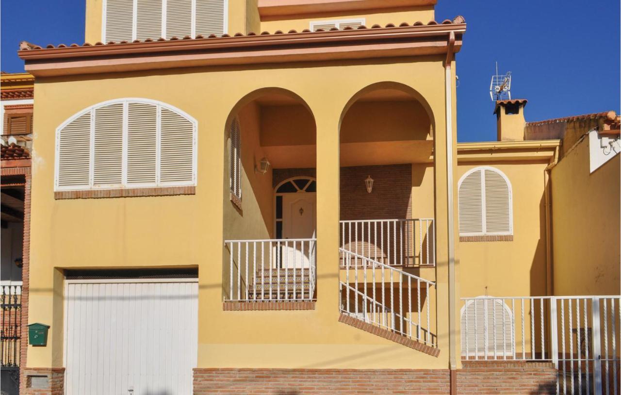Cozy Home In Olivares With Outdoor Swimming Pool מראה חיצוני תמונה